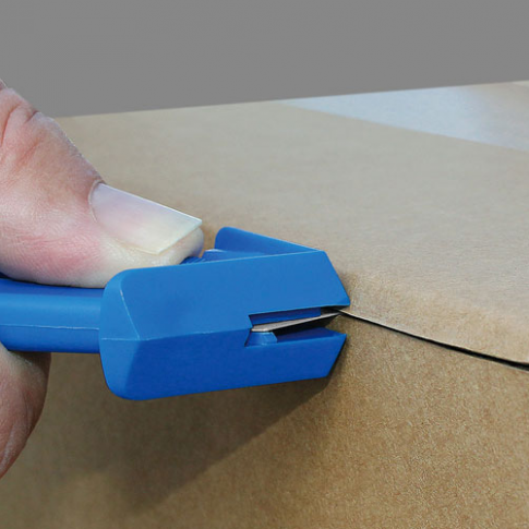 Ambidextrous Safety Cutter